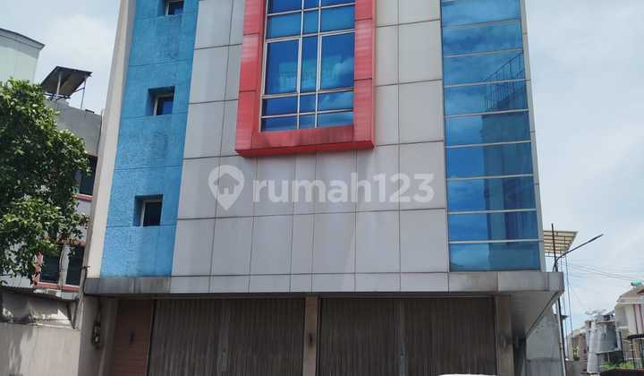 3-Unit Terraced Shop House in Duta Square, West Jakarta, Size 15x20, 4 Floors 1