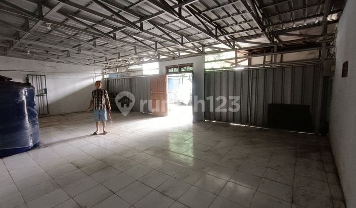 Warehouse in Prepedan, Kalideres, West Jakarta, Area 292 m2, Includes Office. Warehouse in Prepedan, Kalideres, West Jakarta, Area 292 m2, Includes Office.