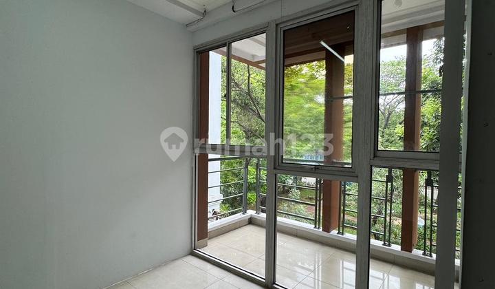 Shop House in Bojong Indah, West Jakarta, 3 Floors, Ready to Occupy, Strategic Location 2