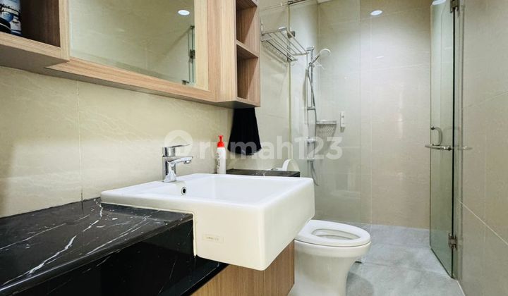 Rumah Bagus di Riviera Metland Puri Luas 8X15 2 Lantai Furnished 2