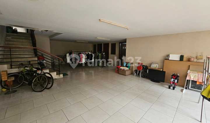 Rumah Bagus di Permata Buana Jakarta Barat SHM 3 Lantai Rumah Bagus di Permata Buana Jakarta Barat SHM 3 Lantai
