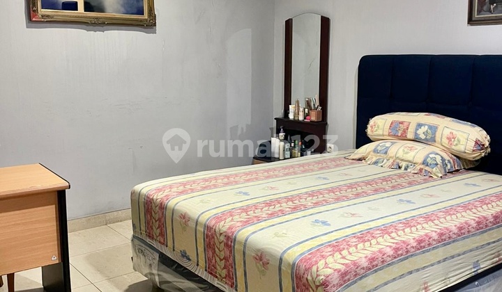 House in Puri Indah West Jakarta Neat Flood-Free 1.5 Floors SHM 2