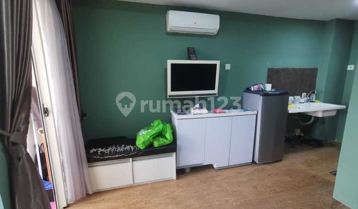 Apartment Studio Di Belmont Residence Jakarta Barat Semi Furnish