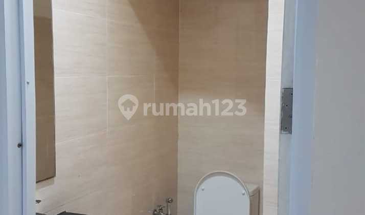 Rumah Bagus di Green Lake City Luas 6X15m 2 Lantai Ada AC 4 Unit 2