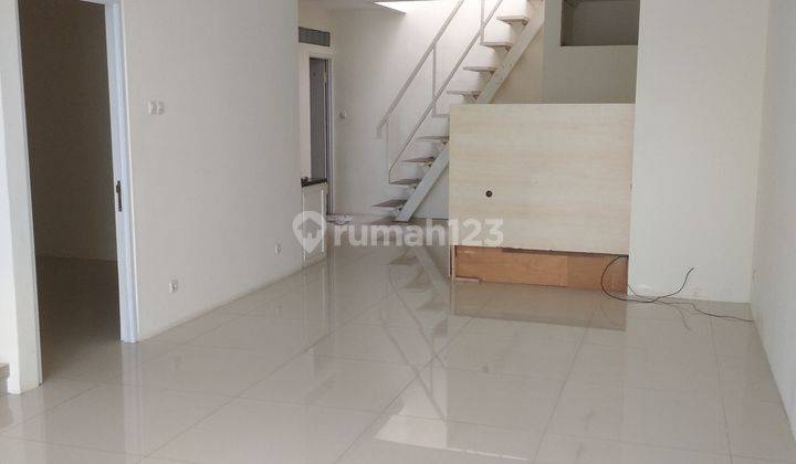 Rumah 2 Lantai Di Metro Permata Tangerang Ada 4 Ac Kitchen Set 1