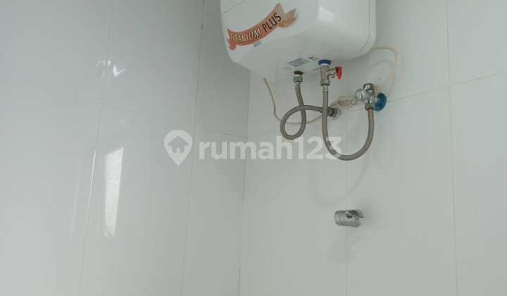 Rumah Bagus Di Citra Garden Puri Jakarta Barat 5x12,5m Furnished 2