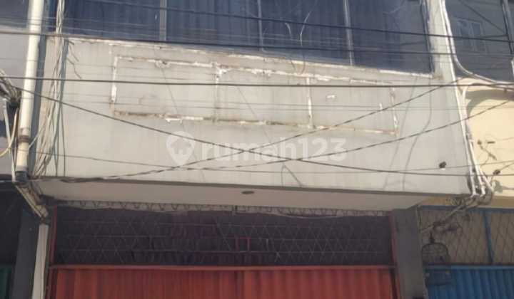 Shop House in Cideng, Central Jakarta, 181m2, 3.5 Floors, SHM Certificate, Office Space Available Shop House in Cideng, Central Jakarta, 181m2, 3.5 Floors, SHM Certificate, Office Space Available