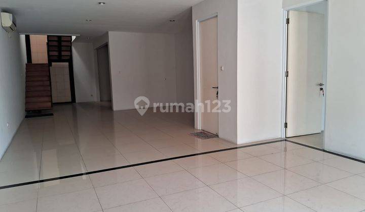 Rumah Di Puri Indah Jakarta Barat Luas 8x20 Ada AC & Kitchen Set 1