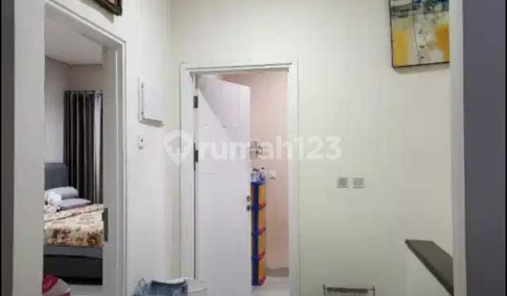 House in Green Lake City America Cluster 3 Floors Semi Furnished House in Green Lake City America Cluster 3 Floors Semi Furnished