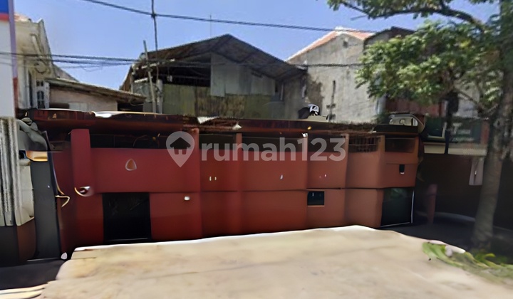 Rumah Cocok Untuk Semua Usaha di Raya Baratajaya 1