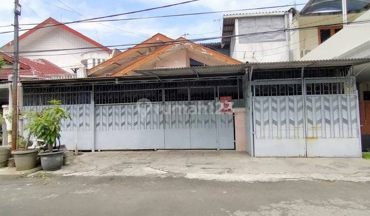 Rumah 2 Lantai Bagus SHM di Baruk, Surabaya 1