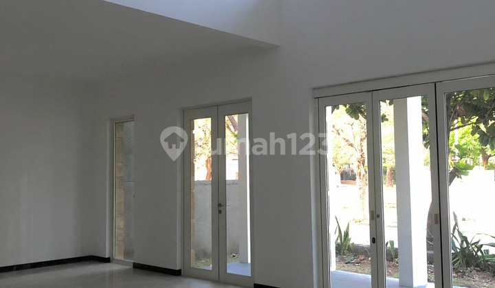 Nice 2-Story House with SHM in Diamond Hill Citraland, Surabaya