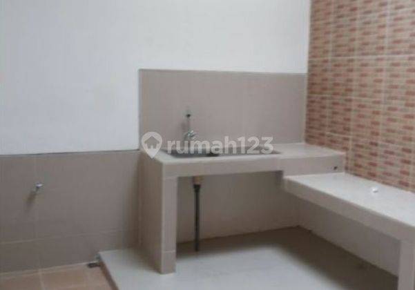 Rumah Bagus Unfurnished SHM di Bukit Palma Citraland, Surabaya 2