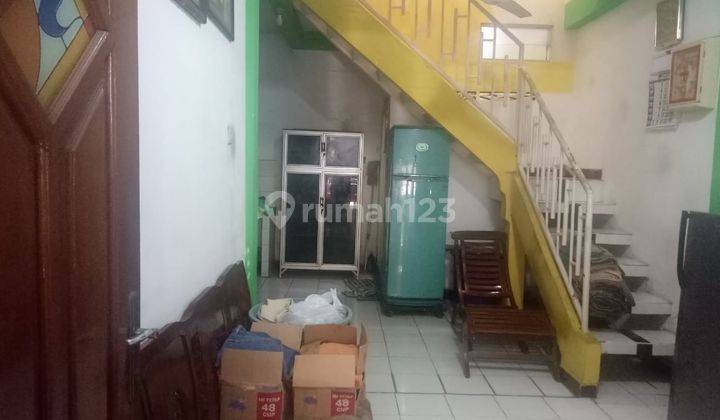 Rumah 3 Lantai Sertifikat Hak Milik di Darmo Indah, Surabaya 2