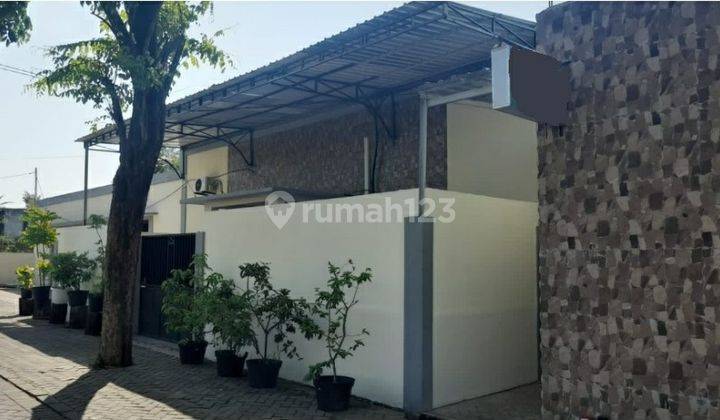 Rumah 2 Lantai Bagus SHM di Sumur Welut, Surabaya 2