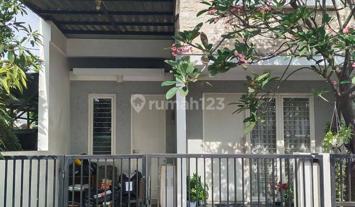 Rumah 2 Lantai Bagus SHM di Mulyosari, Surabaya 1