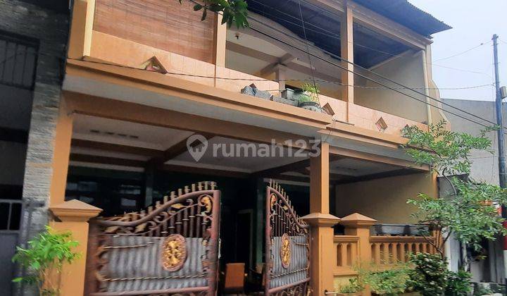 Rumah 2 Lantai SHM di Kebraon, Surabaya 1