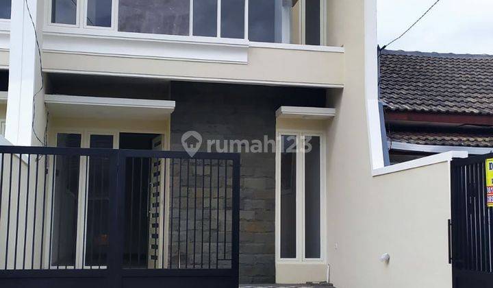 Rumah 2 Lantai Bagus SHM di Wisma Mukti, Surabaya 1