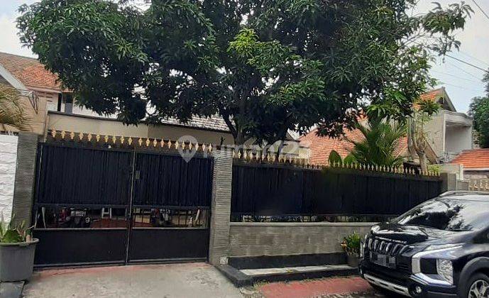 Rumah Bagus SHM di Hamzah Fansyuri, Surabaya 1