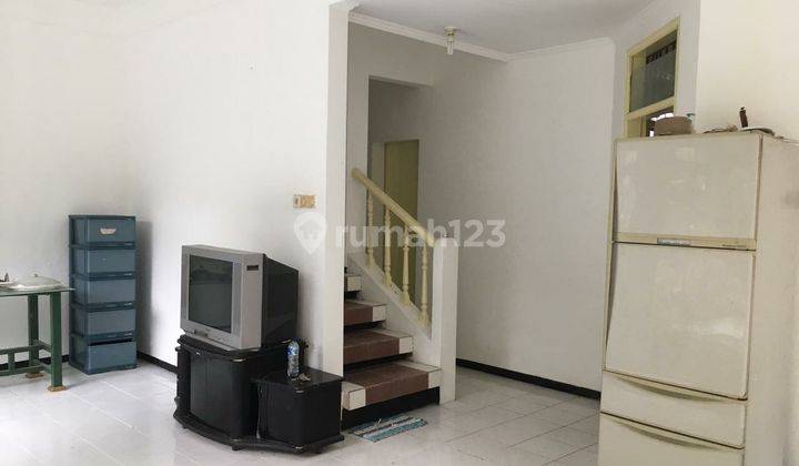 Rumah 2 Lantai Bagus SHM di Vila Sekuti Indah Prigen, Pasuruan 3