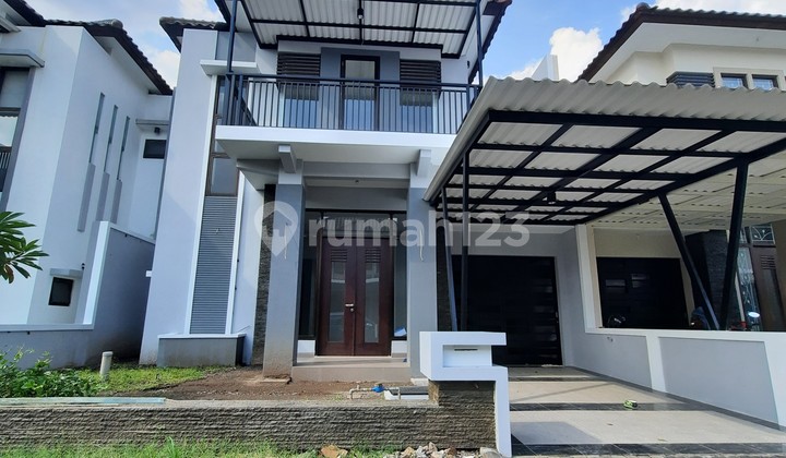 Nice 2-Storey House with SHM in Royal Residence, Surabaya 1
