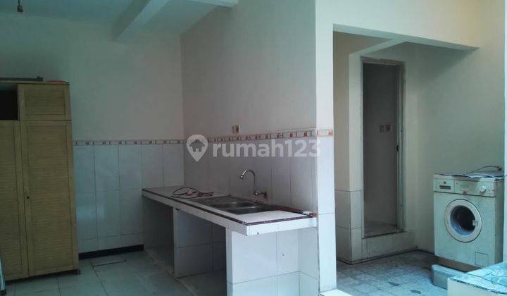 Ruko di Raya Kutisari, Surabaya 300 m Bagus SHM 5