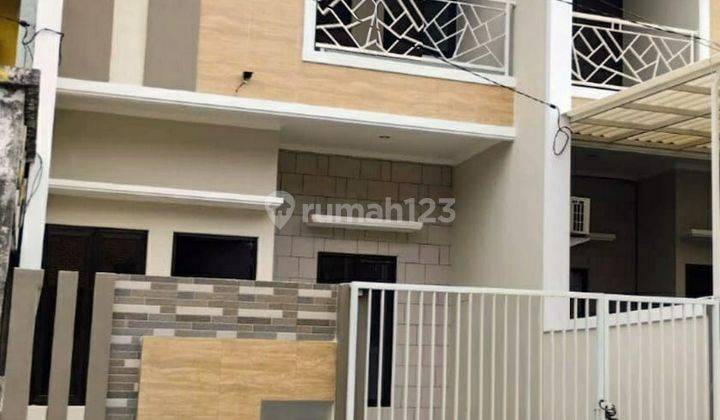 Rumah 2 Lantai Baru SHM di Rungkut Asri, Surabaya 1