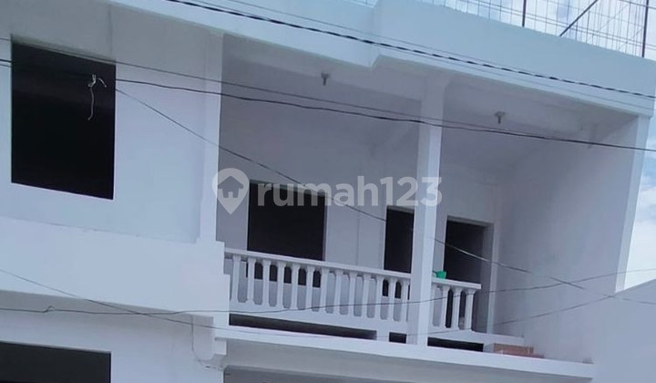 Rumah 2 Lantai Bagus SHM di Darmo Permai Selatan, Surabaya