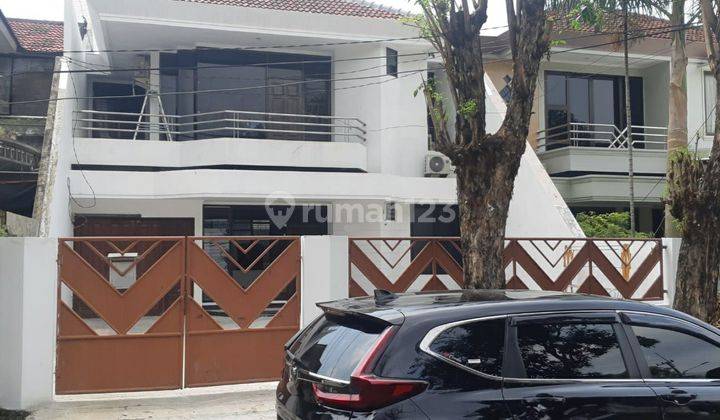 Rumah 2 Lantai Sertifikat Hak Milik di Taman Pondok Indah, Surabaya 1