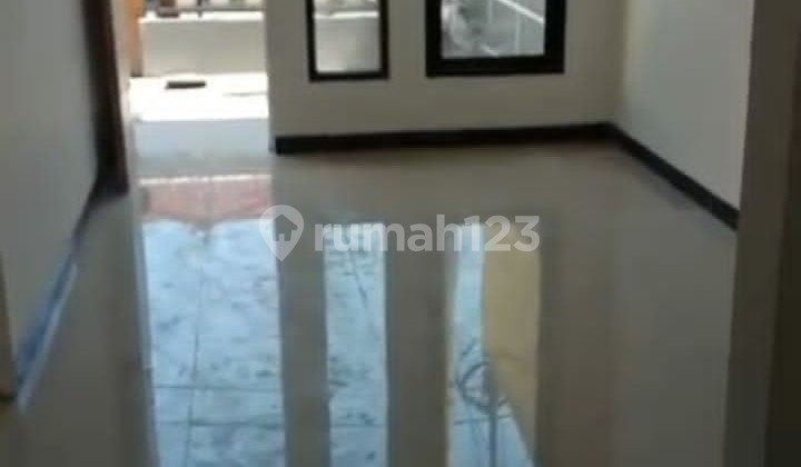 New 2-Story House with SHM Certificate in Wiguna, Surabaya New 2-Story House with SHM Certificate in Wiguna, Surabaya