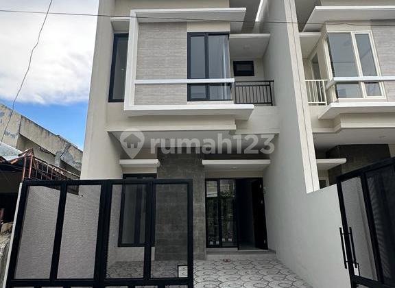 Rumah 2 Lantai Baru SHM di Kutisari Indah, Surabaya Rumah 2 Lantai Baru SHM di Kutisari Indah, Surabaya