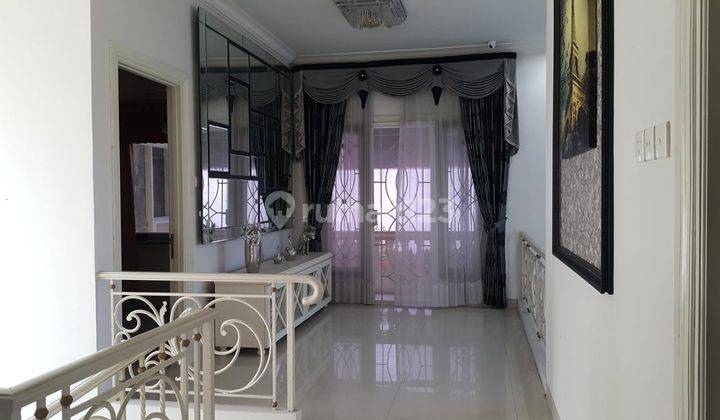 Rumah Bagus Furnished SHM Wisata Bukit Mas, Surabaya 2