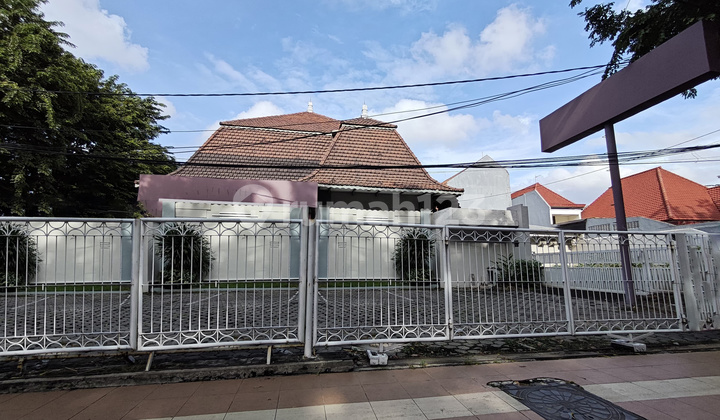 Dijual Bangunan Ex Kantor di Surabaya Pusat (HOOK) 1