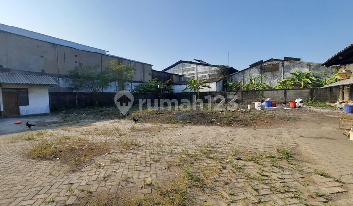 Gudang Raya Cangkir Driyorejo