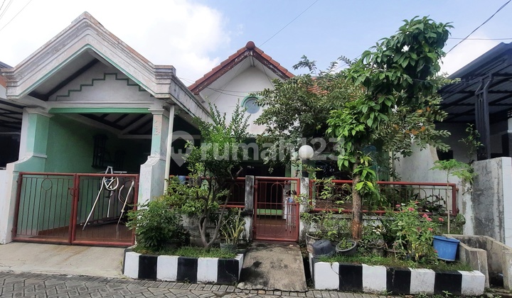 Nice House Ready to Occupy Babatan Mukti Surabaya 1
