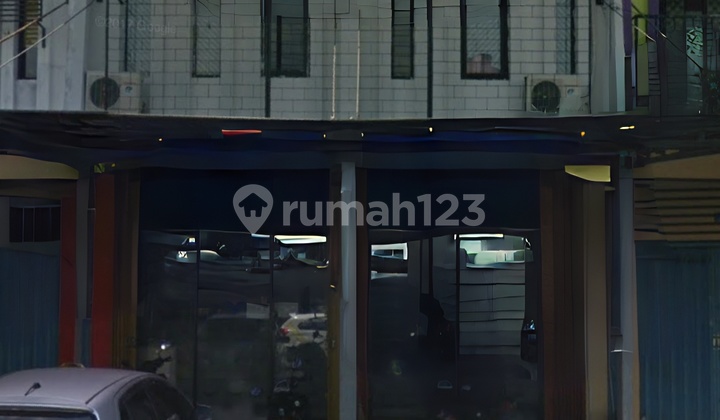 Shop House on Raya Wisma Lidah Kulon Street Near Wiyung 1