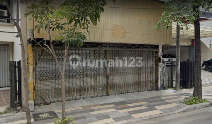 House Can Be For All Businesses on Kertajaya Main Road 1