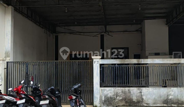 Gudang Dekat Pantai Indah Kapuk bisa Akses Kontainer