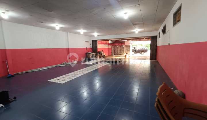 Ruko Kalimalang Raya, former showroom, busy location. 2