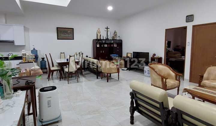 Rumah bangunan baru tipe minimalis kelapa gading siap pakai