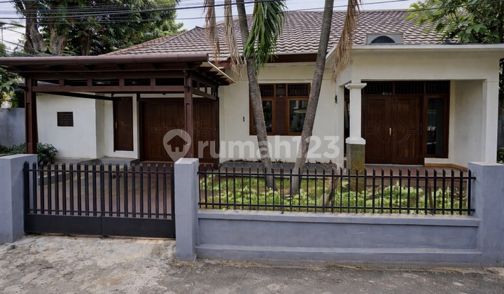 Rumah Jalan Udaka Kemanggisan Lokasi Strategis Dekat Taman Anggrek Slipi