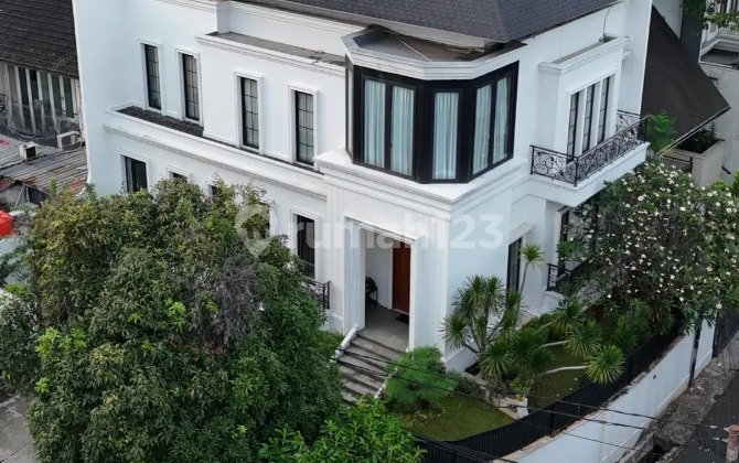 Rumah baru american classic senopati  2