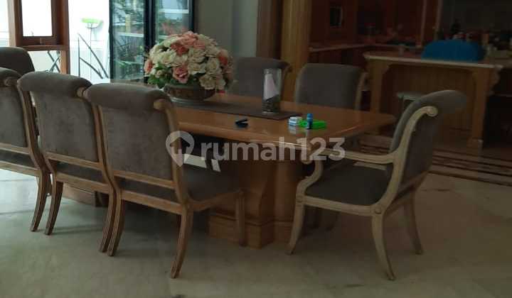 Classic luxury house in Sunter Danau Agung, located in front of the park.