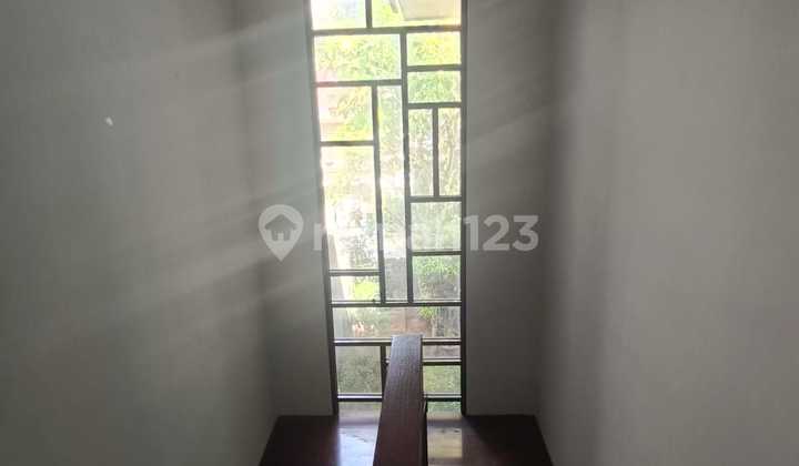 Rumah mewah tipe minimalis kebayoran baru jalan kerinci 1