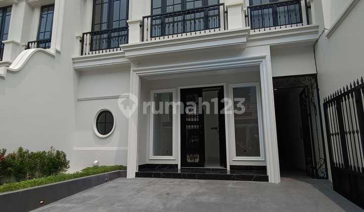 Rumah baru cempaka putih tipe american classic