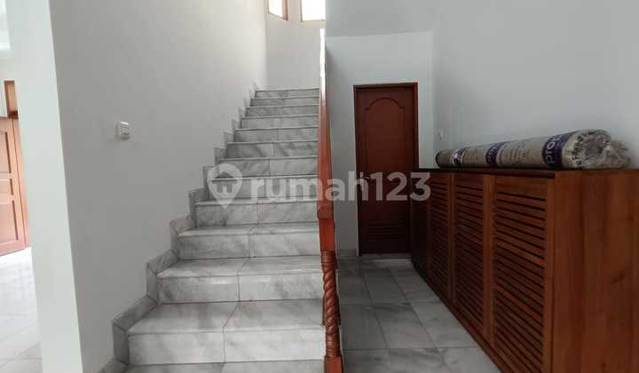 Rumah mewah full furnish kebagusan tb simatupang ada kolam renang 2