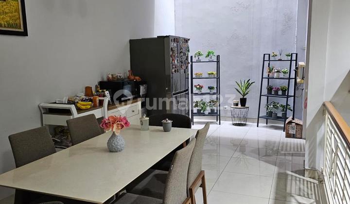 House near Kelapa Gading mall ready to occupy.