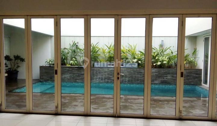 Rumah Minimalis Senopati Kebayoran Ada Kolam Renang 2