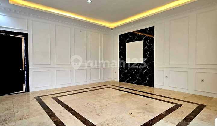 New Minimalist House in Jagakarsa with Swimming Pool, Jacuzzi, and Large Parking 2