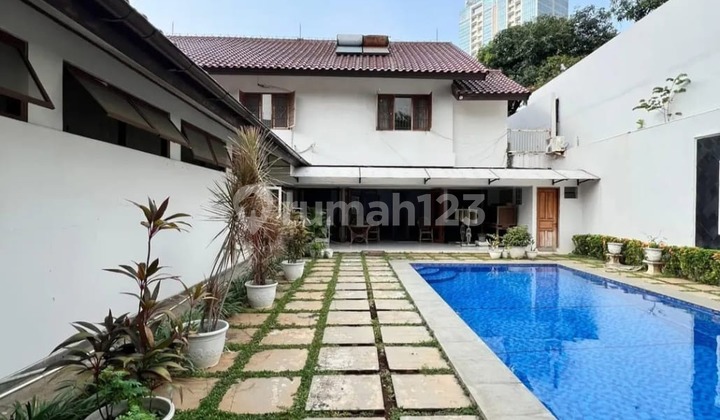 FOR SALE – Rumah Mewah di Kebayoran Baru, Jakarta Selatan 2